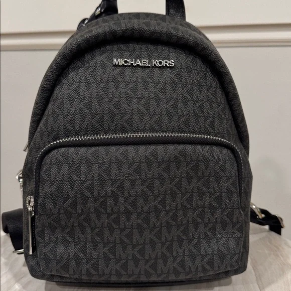 Michael Kors Backpack Erin Signature Backpack - Picture 4 of 17